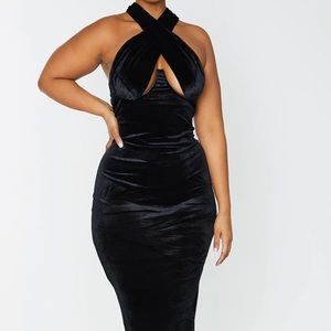 Plus Black Velvet Underwire Cross Front Midi Dress